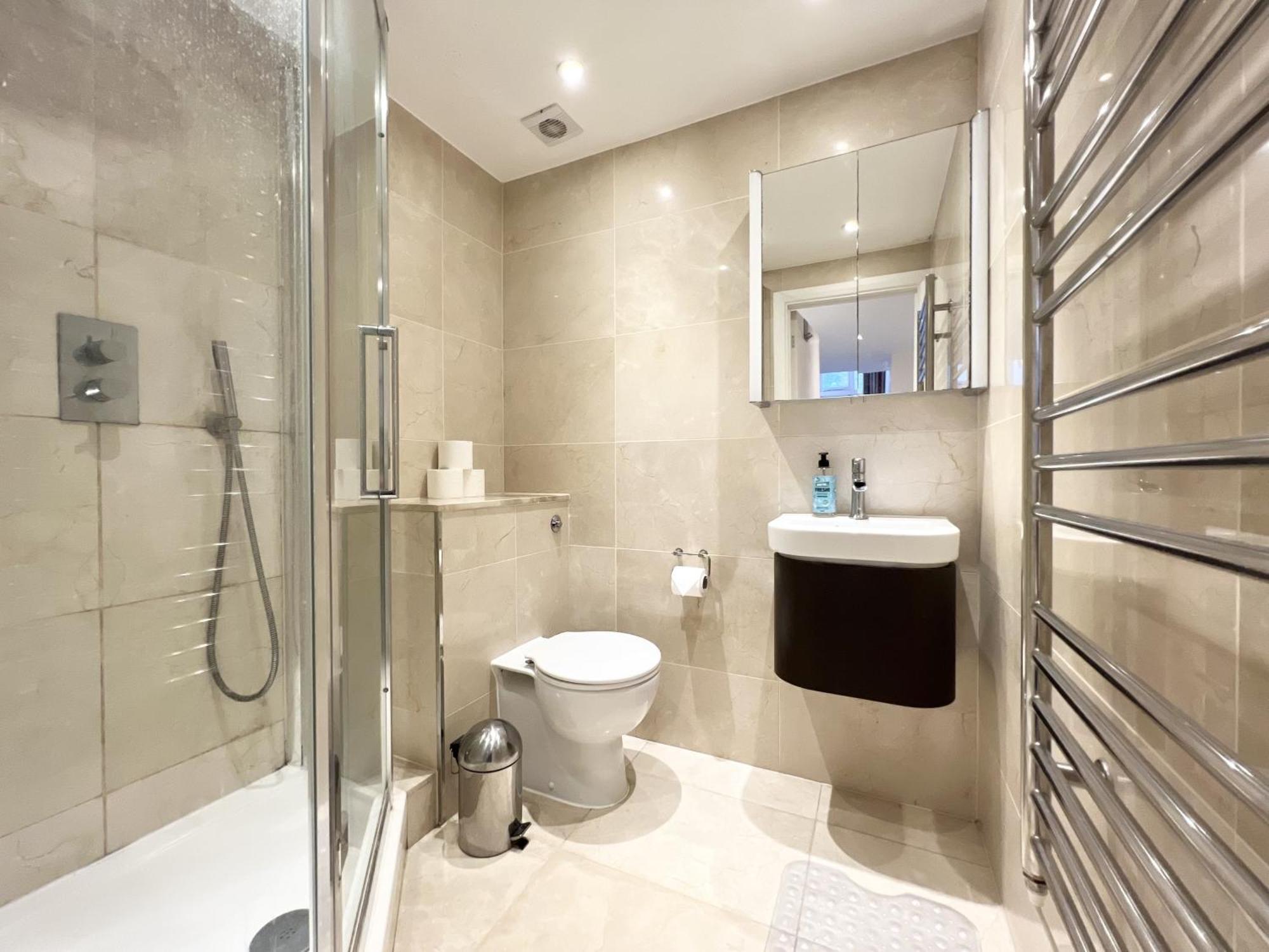 Vip Serviced Apartments London Excellent Location Great Price Bagian luar foto