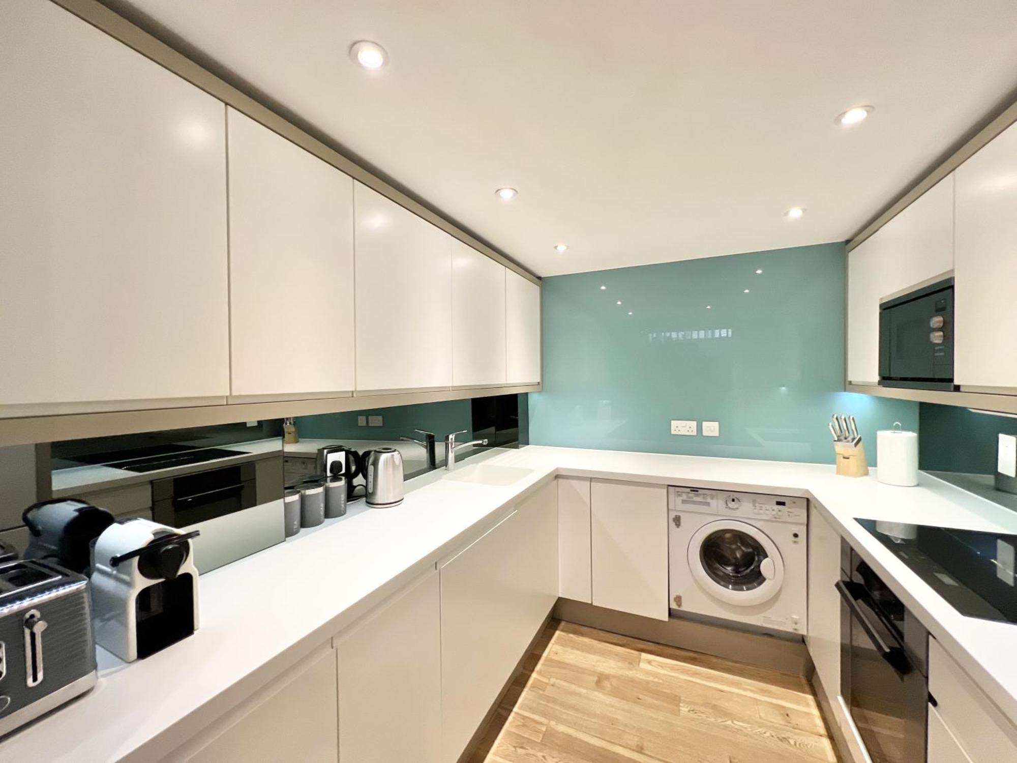 Vip Serviced Apartments London Excellent Location Great Price Bagian luar foto